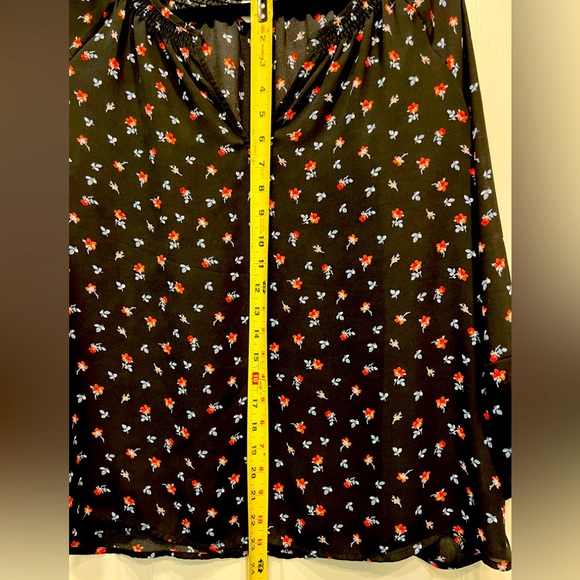 Gap Blouse - Picture 4 of 6